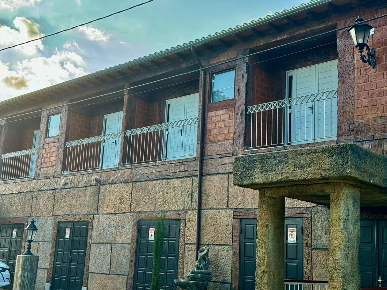 Apartamentos A 200M Do Centro - Hospedaria Villa Da Pedra Tiradentes Esterno foto